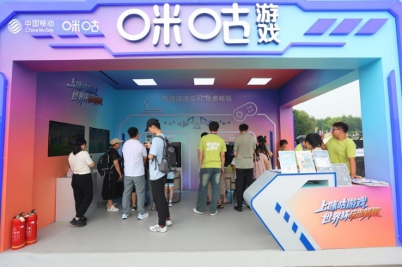 品牌史上最强、加速最快的量产车!宾利首款纯电SUV Torcal下周发布